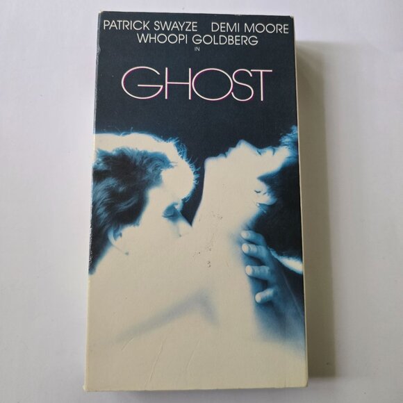 Ghost VHS Tape Starring Patrick Swayze Demi Moore Whoopi Goldberg Paramount 1990 - Picture 6 of 10
